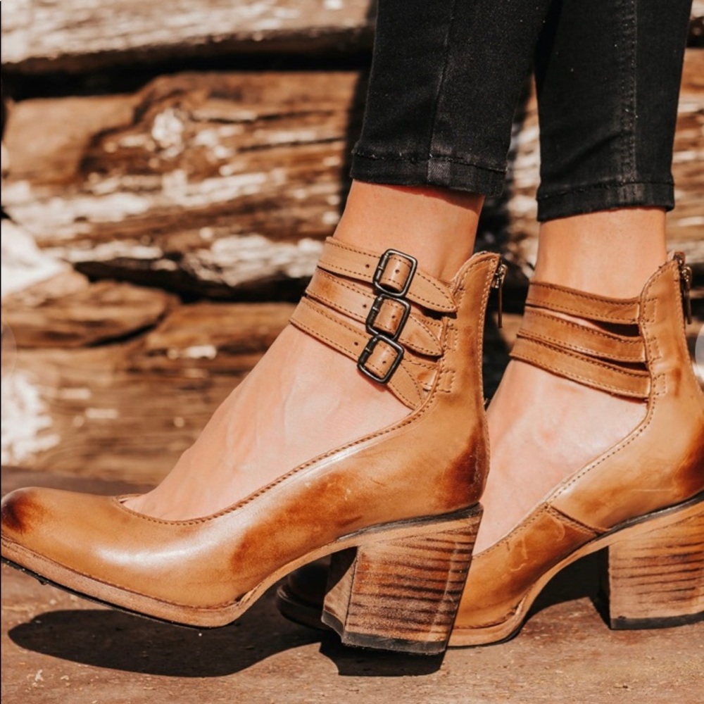 BOHO CHUNKY STRAPPY HEEL TAN